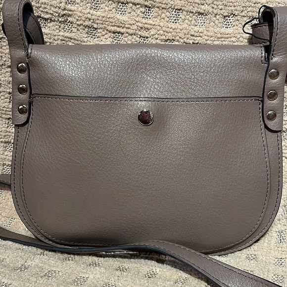 Nico and olive Crossbody saddlebag taupe - Picture 4 of 7